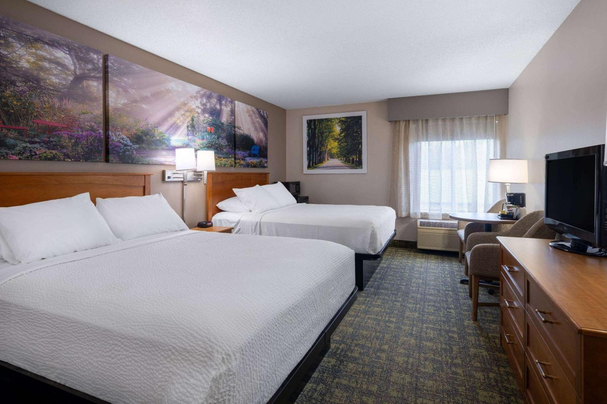 Hotel Days & By Wyndham Madison