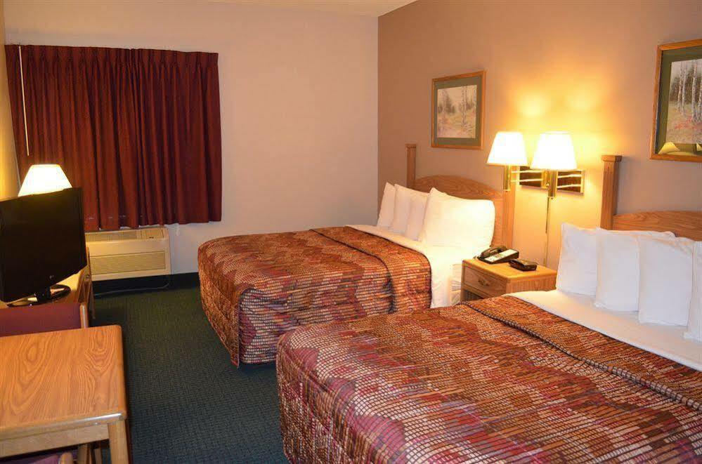 Days & By Wyndham 2* Madison